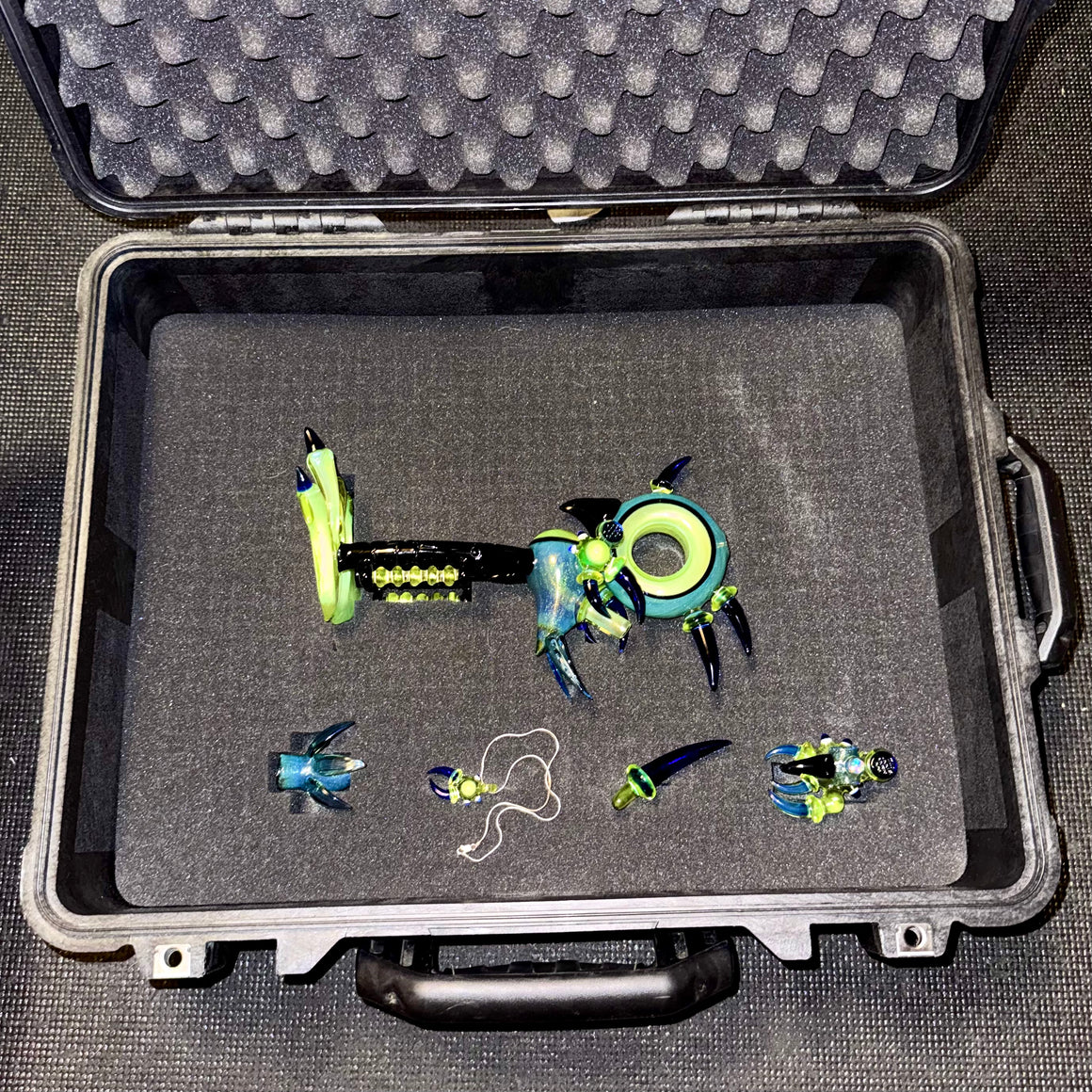 Collab - "Raze" Full-size Warlock Burdling #1 w/ Mini Warlock Pendant, Triple Claw Warlock Pendant, and Signed Pelican Case - 14mm Male