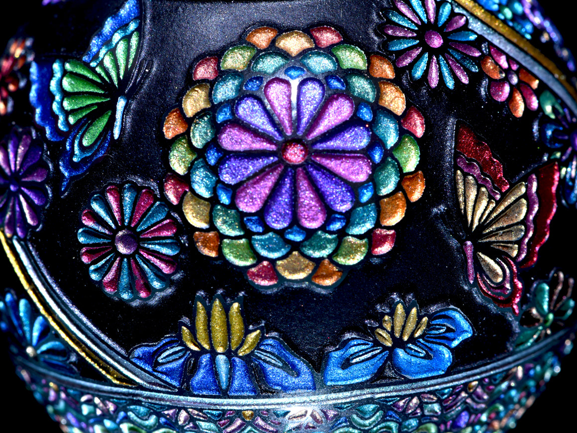 "Paper Crane" in Jet Black - Kaleidoscope Marble (Borosilicate) - 1.5" Diameter