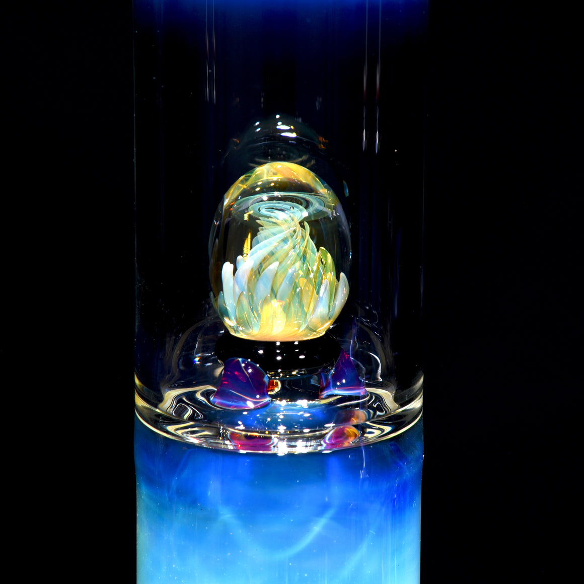 Fully-fumed & Accented 50mm Nautilus Capcycler w/ 3-hole Horned Slide - Red Blizzard - 18mm Female