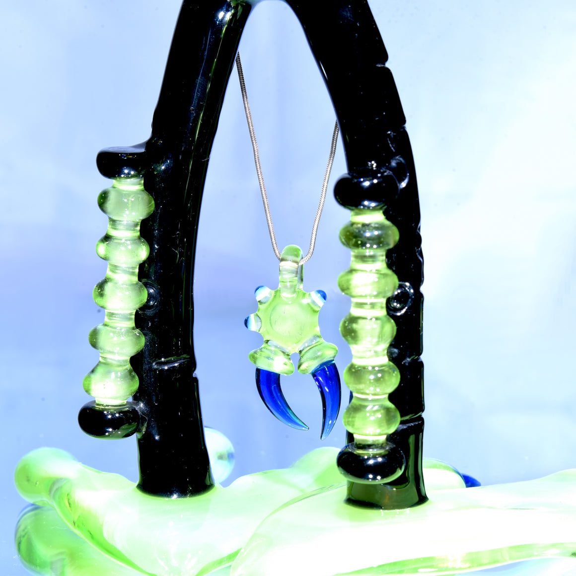 Collab - "Raze" Full-size Warlock Burdling #1 w/ Mini Warlock Pendant, Triple Claw Warlock Pendant, and Signed Pelican Case - 14mm Male