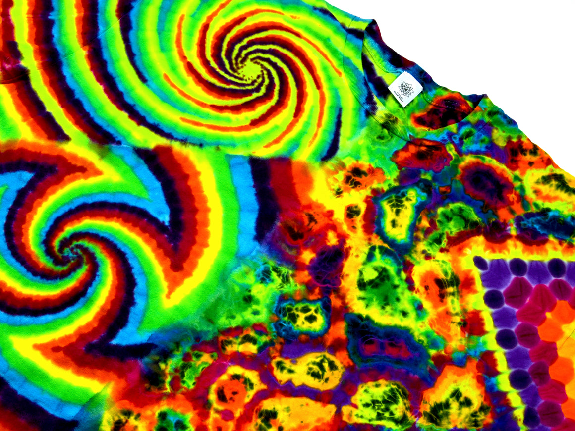 XL - Collab Triple Swirl & Chevron Honeycomb Split Combo Short-sleeve Tie Dye T-Shirt