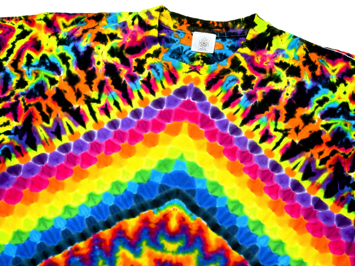 Medium - Short-sleeve Tie Dye T-Shirt - Rainbow Chevron Honeycomb & Wigwag Triple Combo