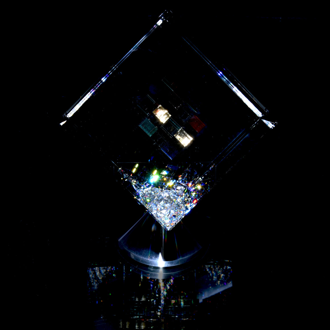 "Depth" Small-size Coldworked & Laminated Kinetic Glass Cube