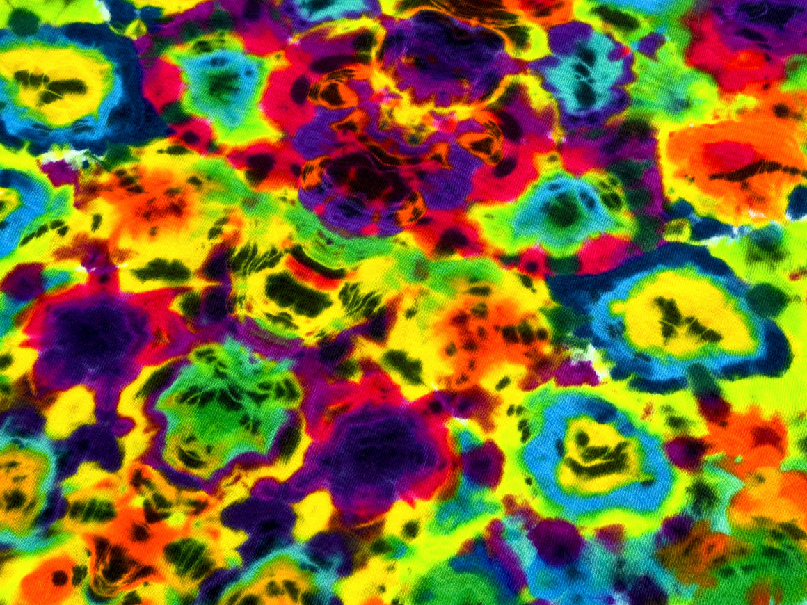 Small Tie Dye T-Shirt - Classic Scrunch Reverse Dye