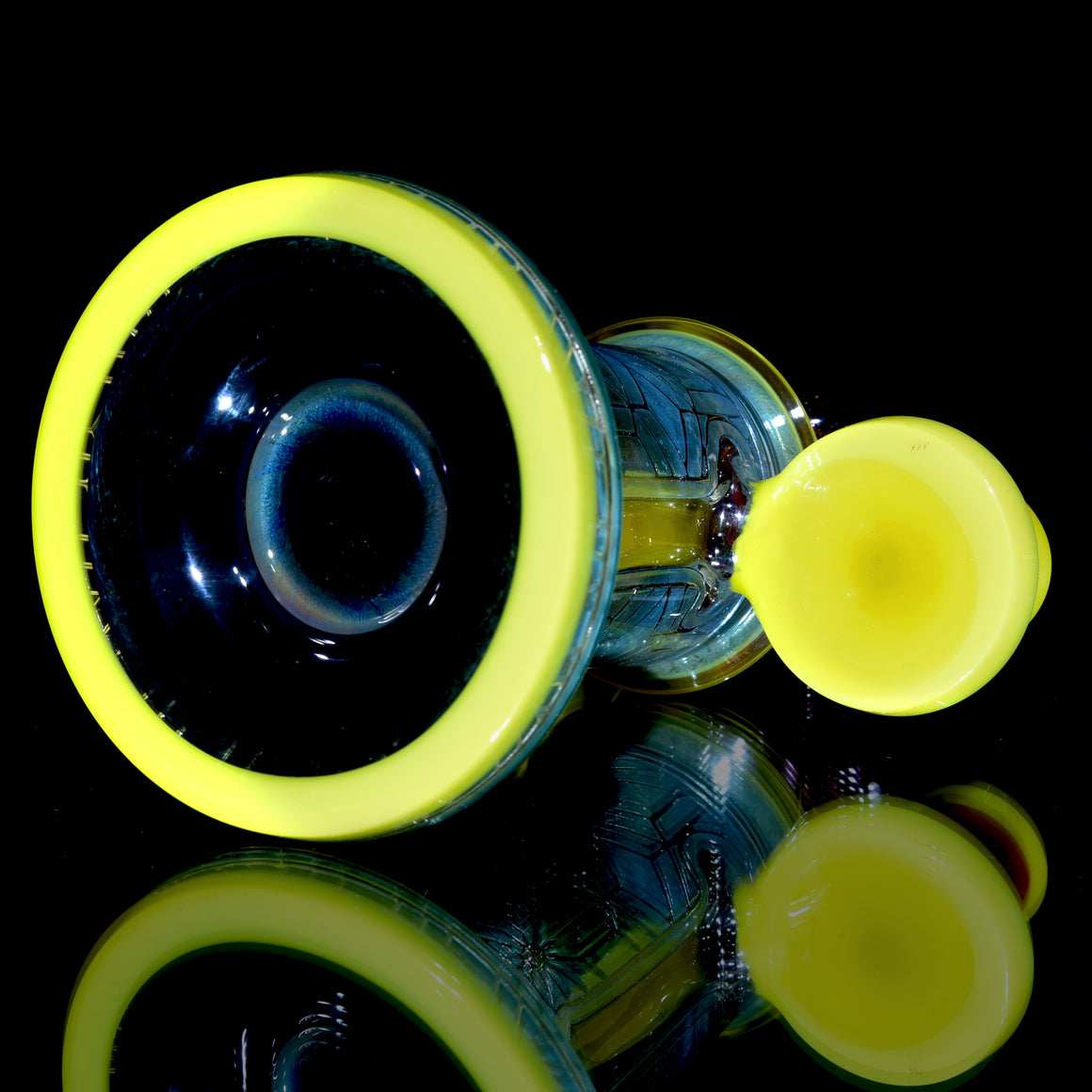 Custom Fully-worked Skull Elementum #1 - Dychroic Gold Amethyst/Roswell Gold/Fume - 10mm Female