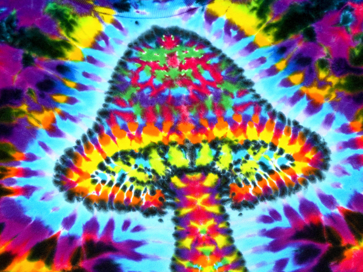 XL Tie Dye T-Shirt - "Elavation"