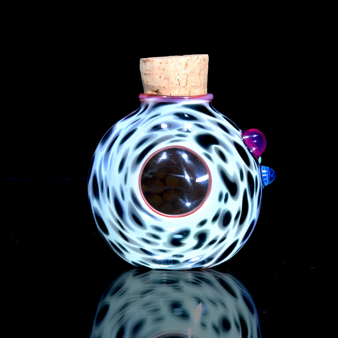 Corked Magnifying Leopard Tech Honeycomb Jar