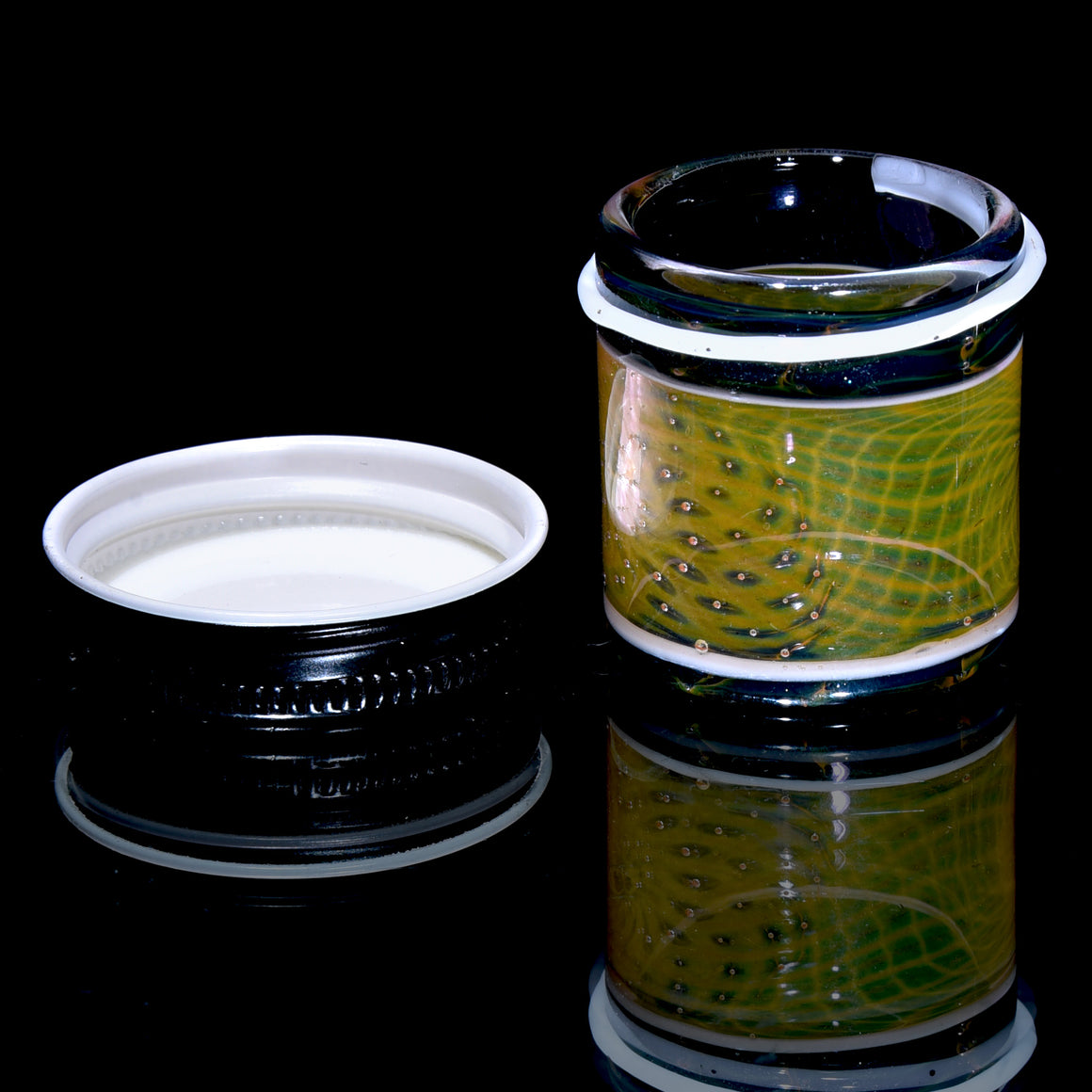 Lidded Airtight Baller Jar - Fume Reti w/ Bubble Trap Wrap & Rake