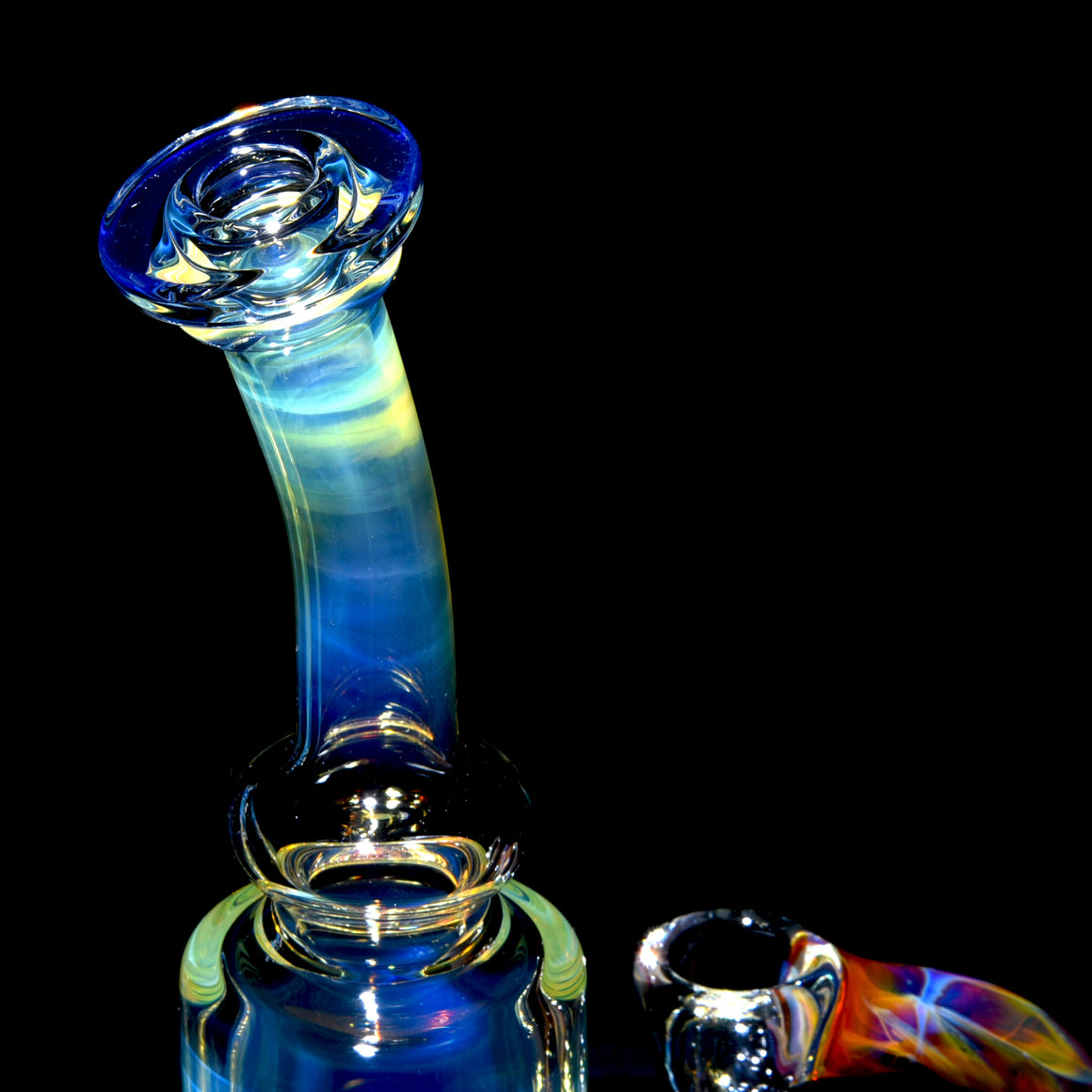 Fully-fumed & Accented Short Stack Nautilus Tube w/ 3-hole Horned Slide - Amber Purple - 18mm Female