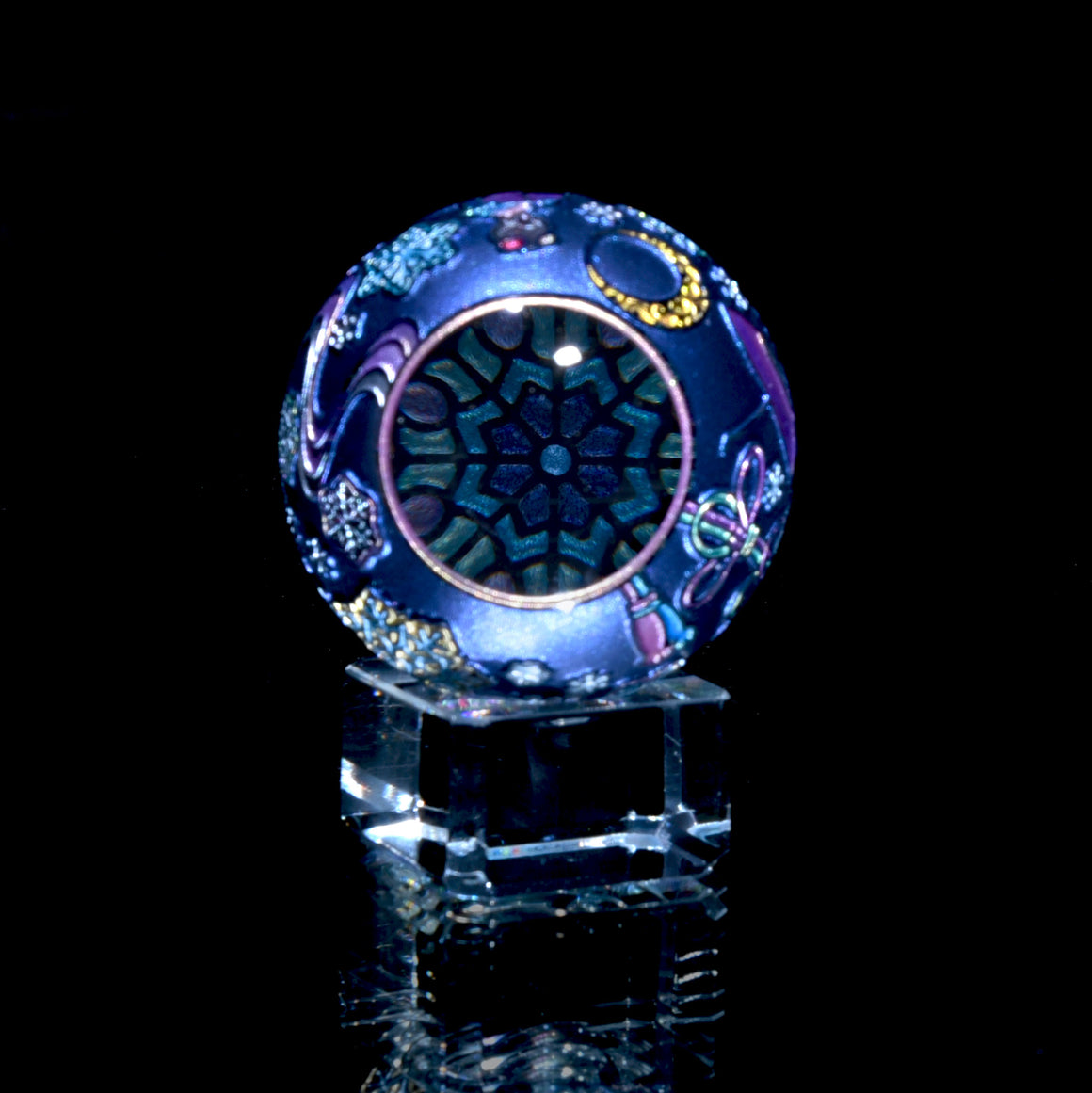 "Snowlight" in Midnight Blue - Kaleidoscope Marble (Borosilicate) - 1.5" Diameter