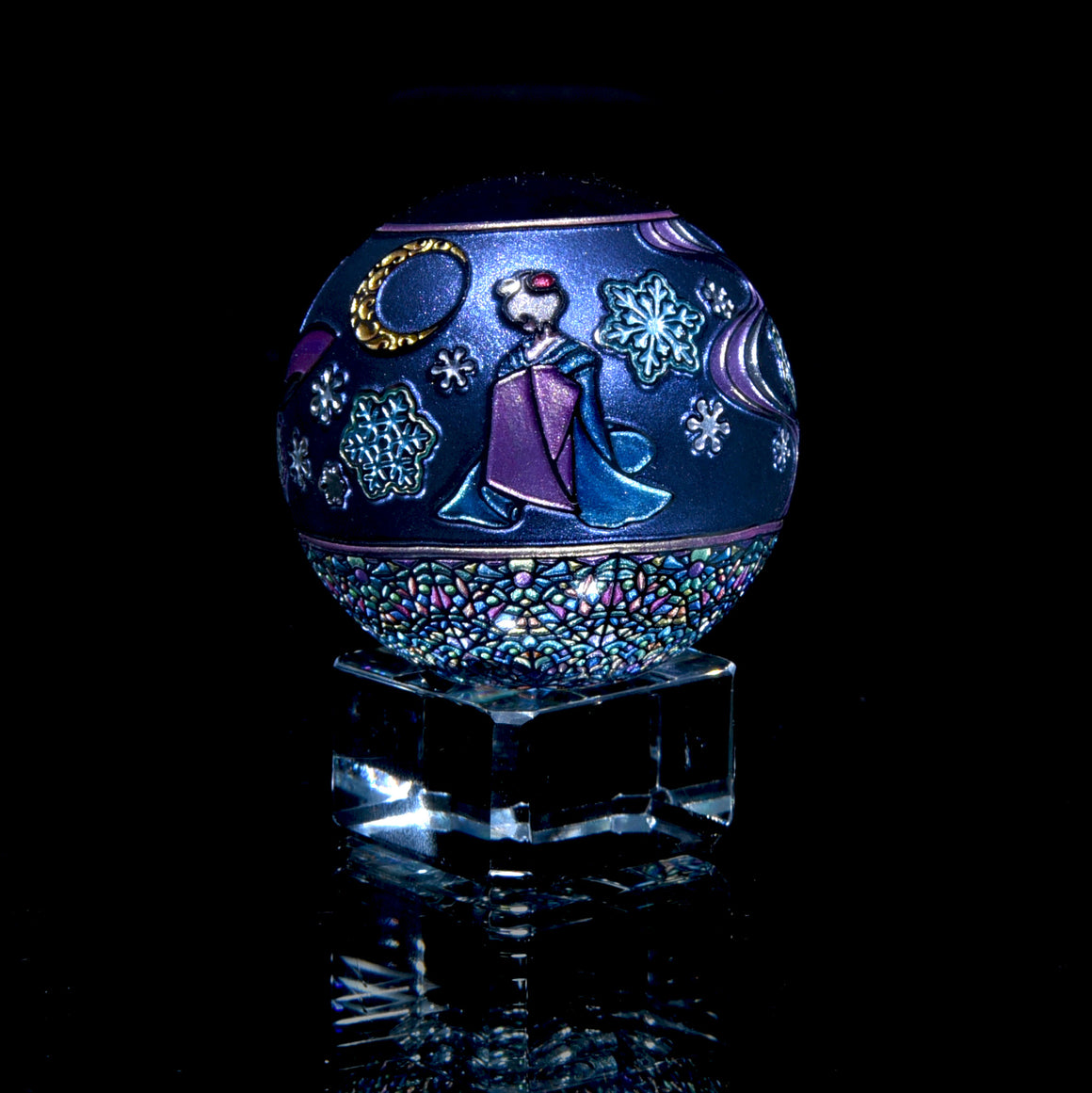 "Snowlight" in Midnight Blue - Kaleidoscope Marble (Borosilicate) - 1.5" Diameter