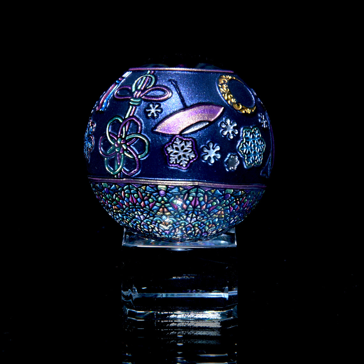 "Snowlight" in Midnight Blue - Kaleidoscope Marble (Borosilicate) - 1.5" Diameter