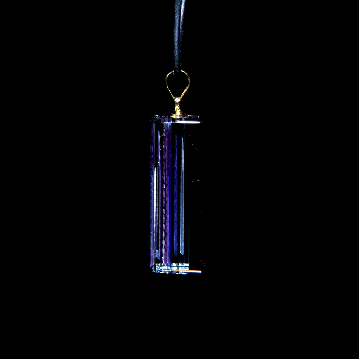 3D Vidriera Pendant - Purple/Gold