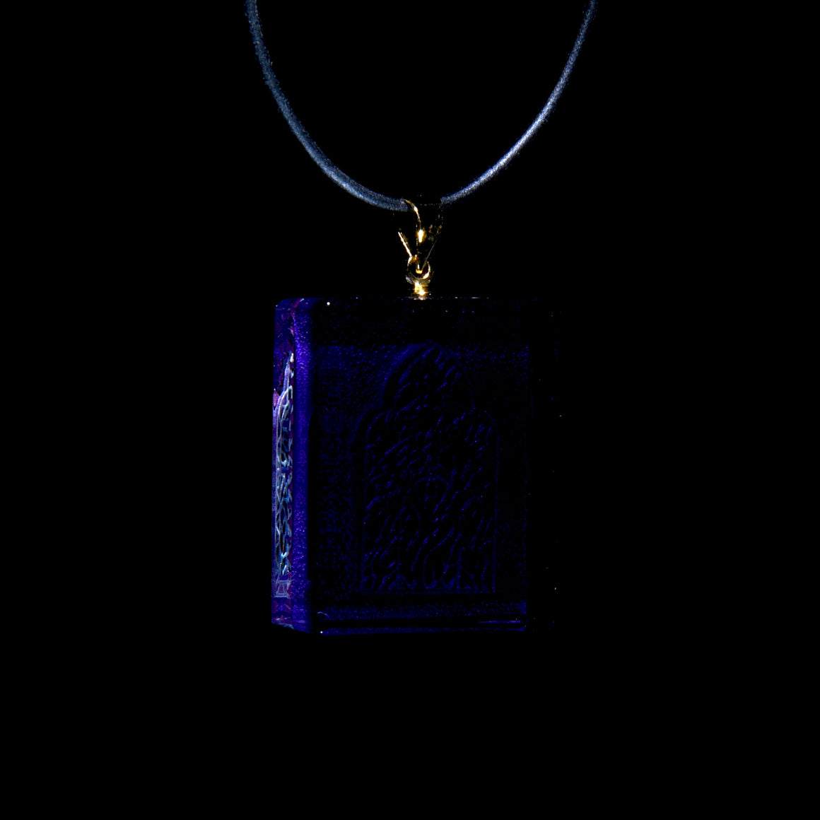 3D Vidriera Pendant - Purple/Gold