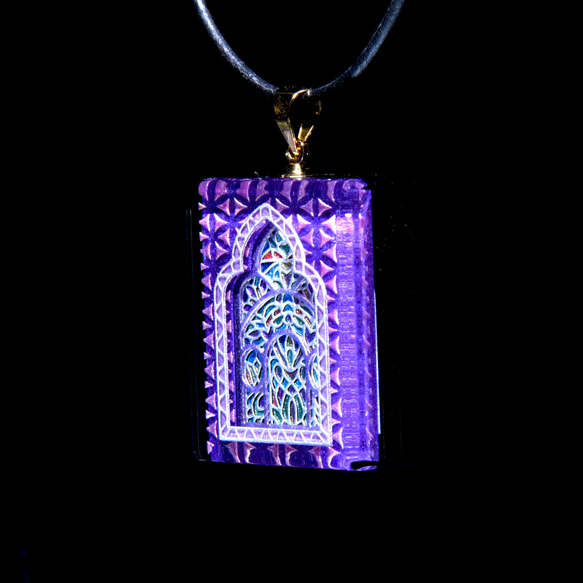 3D Vidriera Pendant - Purple/Gold