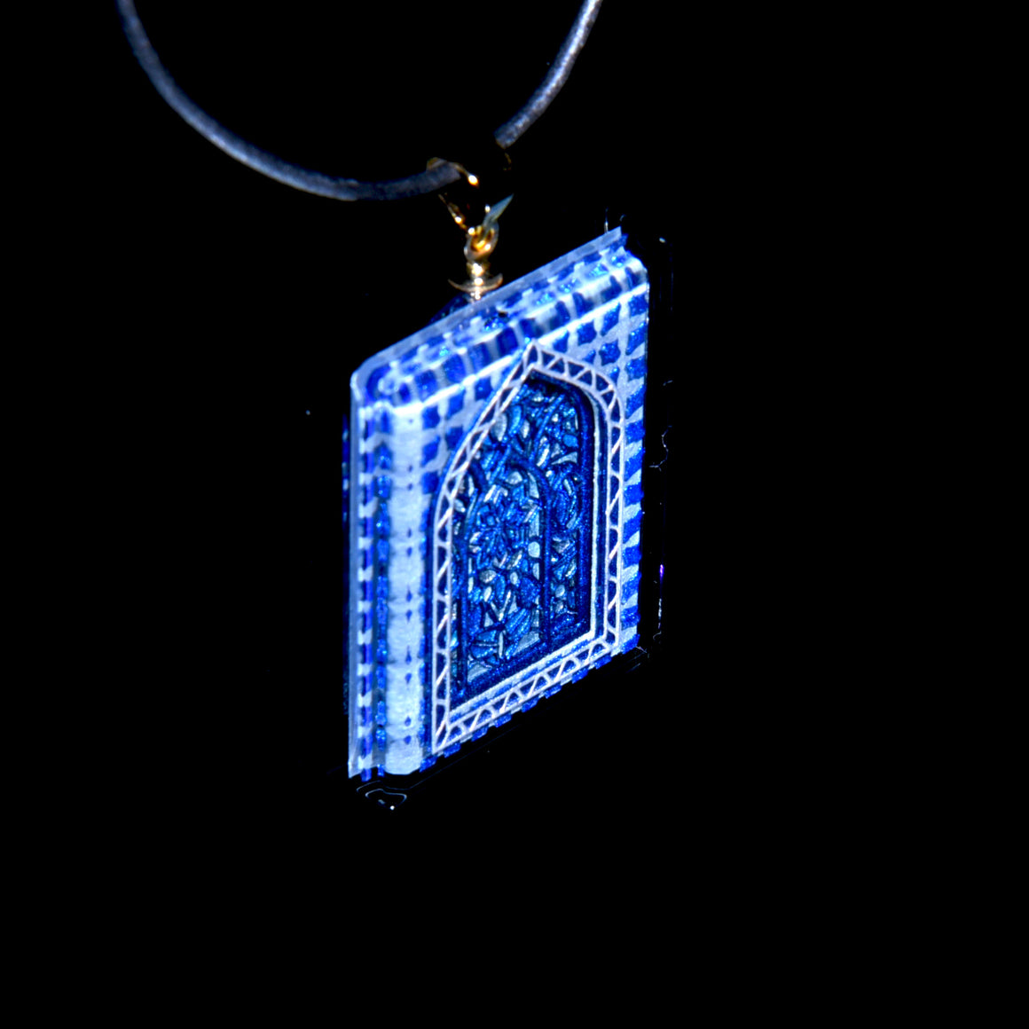 3D Vidriera Pendant - Blue/White