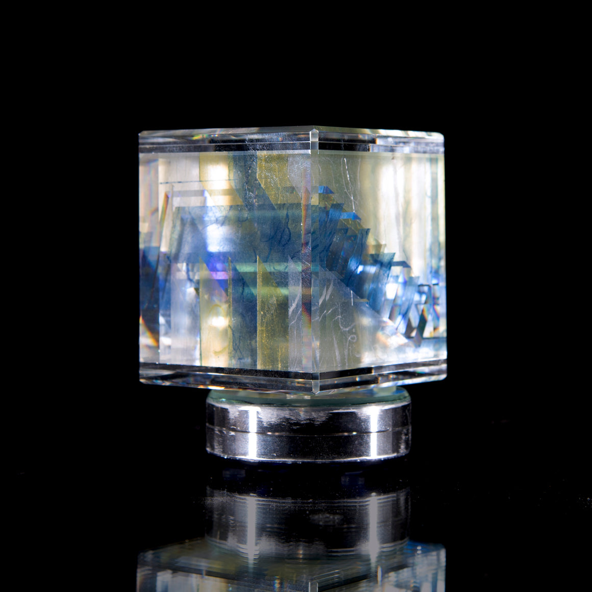 Japanese Paper/Dichroic Cube w/ Rotating Stand & Pelican Case