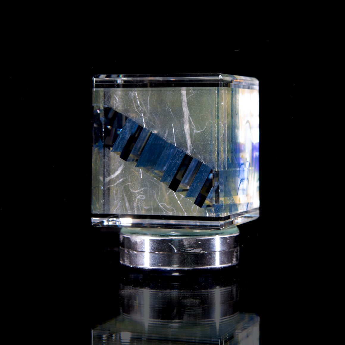 Japanese Paper/Dichroic Cube w/ Rotating Stand & Pelican Case