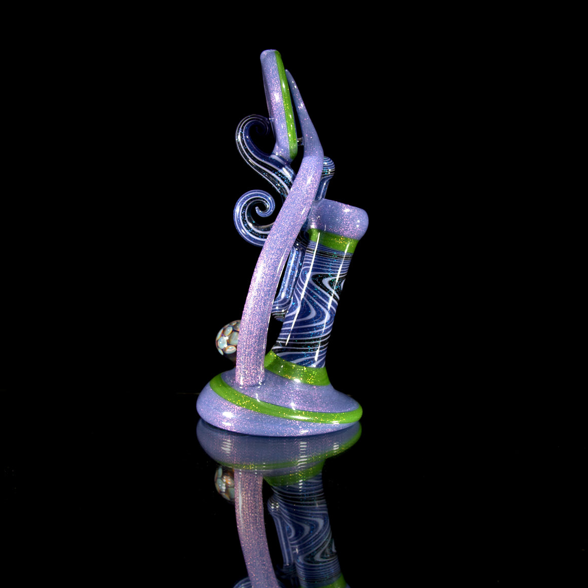 Dichro Bubbler with matching Belt Buckle Pipe