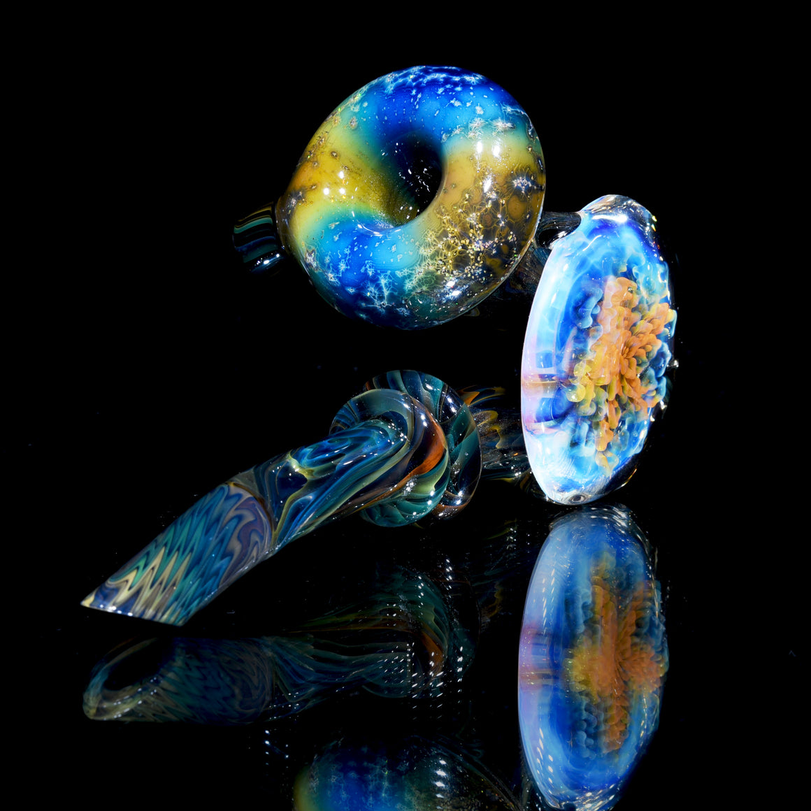Crushed Opal & Galaxy Fume Fold Sherlock w/ Fume Reti Lotus Kickstand
