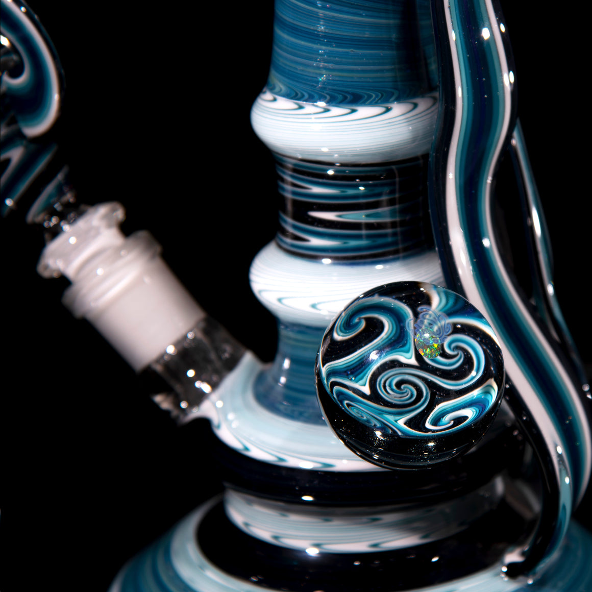 Solo White/Blue Icy Linework Tube