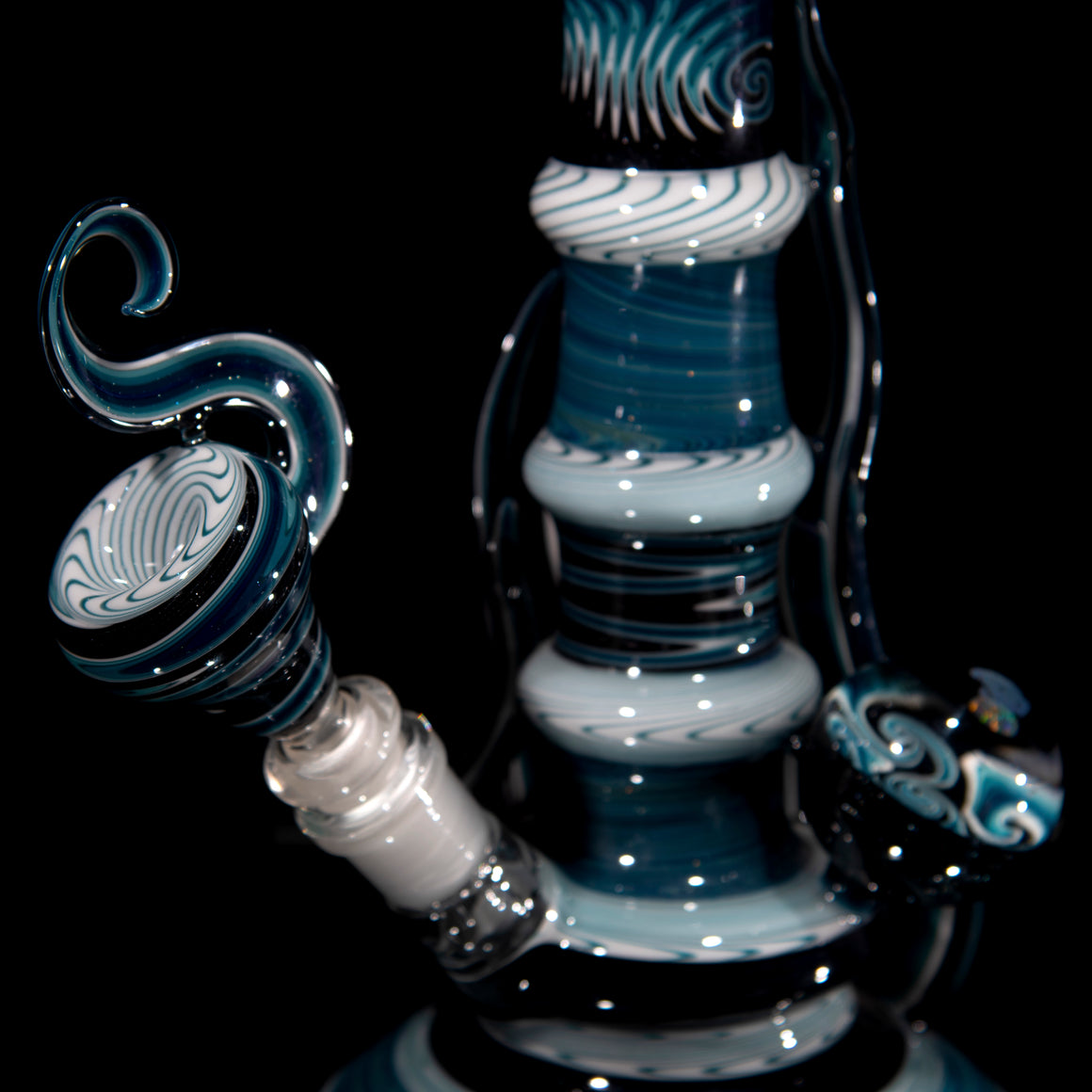 Solo White/Blue Icy Linework Tube