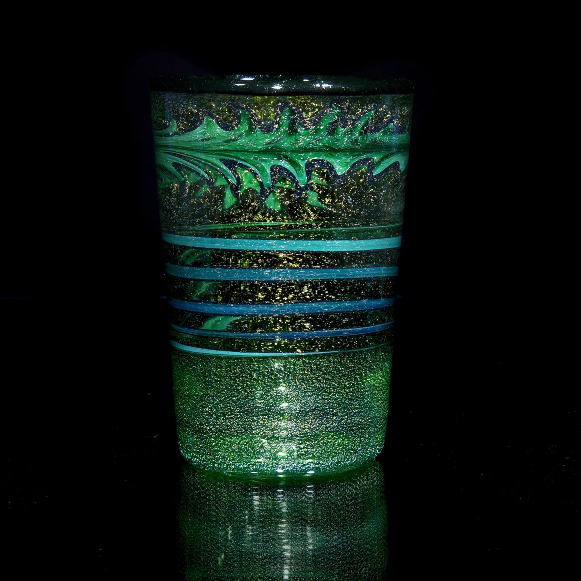 Dichroic Wigwag Pint Glass - Green