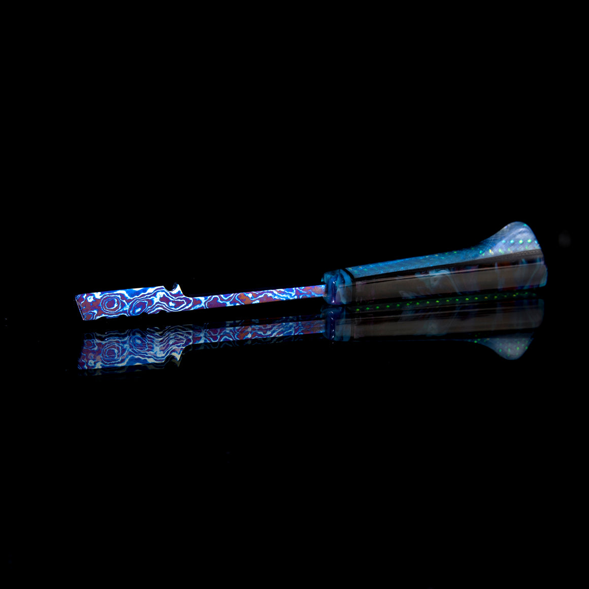 "Tactical Spatula" Timascus™️ Dab Tool w/ LED-lit Burl Display Stand - Graffiti Resin/Pearl Dichro