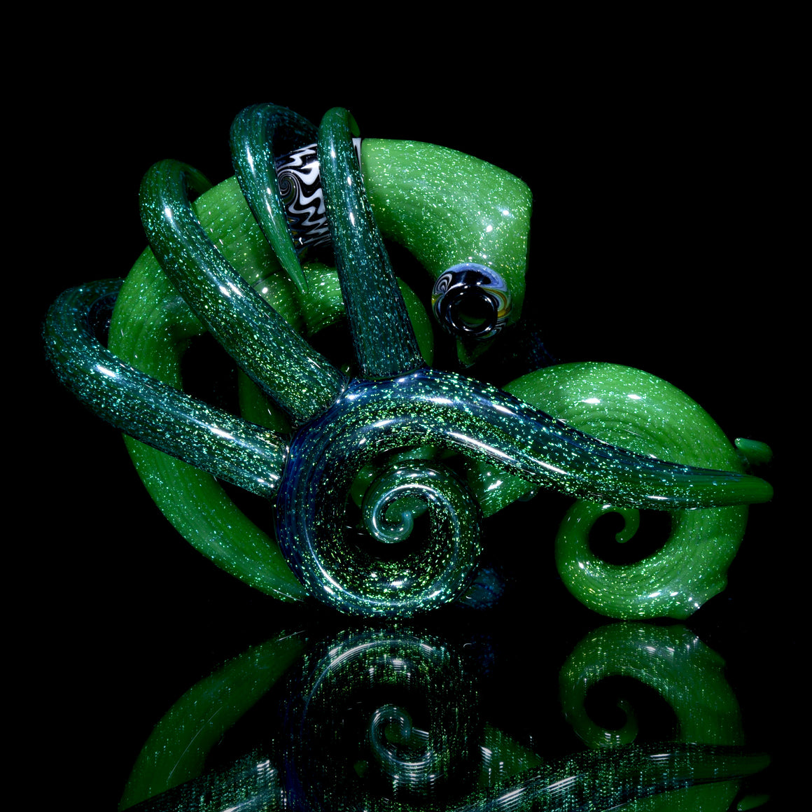 Collab - Dichroic Flow Sherlock